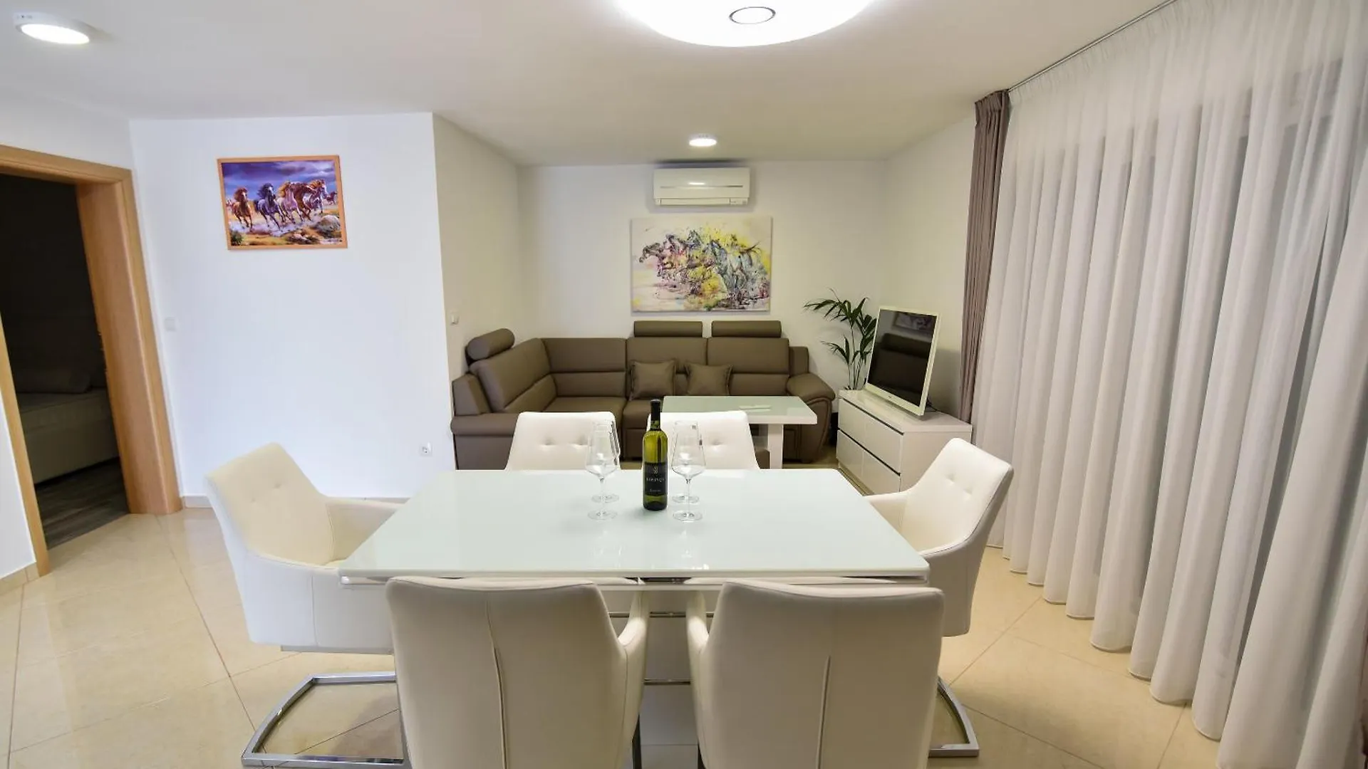 Villa Sana 1 Vir Holiday home